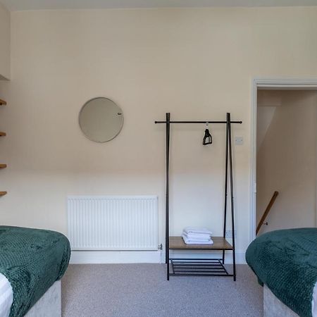 Milton Stays - Cosy 2 Bed House, 15 Min Walk To York City Center, For Up To 6 - With Period Features, Fireplace, Superfast Wi-Fi, Private Garden, Free On Street Parking Exterior foto