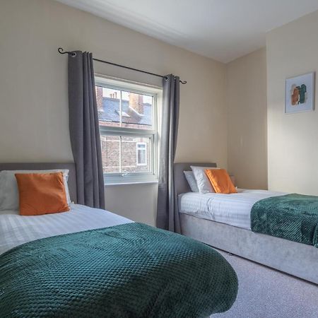 Milton Stays - Cosy 2 Bed House, 15 Min Walk To York City Center, For Up To 6 - With Period Features, Fireplace, Superfast Wi-Fi, Private Garden, Free On Street Parking Exterior foto