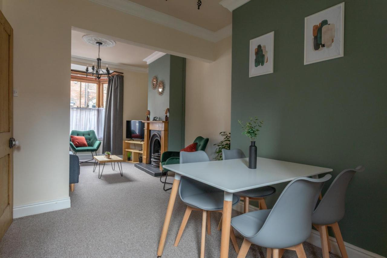 Milton Stays - Cosy 2 Bed House, 15 Min Walk To York City Center, For Up To 6 - With Period Features, Fireplace, Superfast Wi-Fi, Private Garden, Free On Street Parking Exterior foto